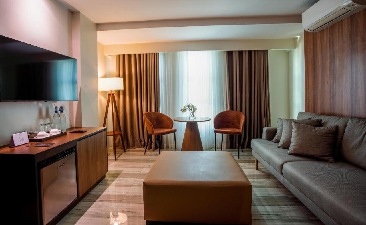 Hotel Areca Legazpi Extérieur photo