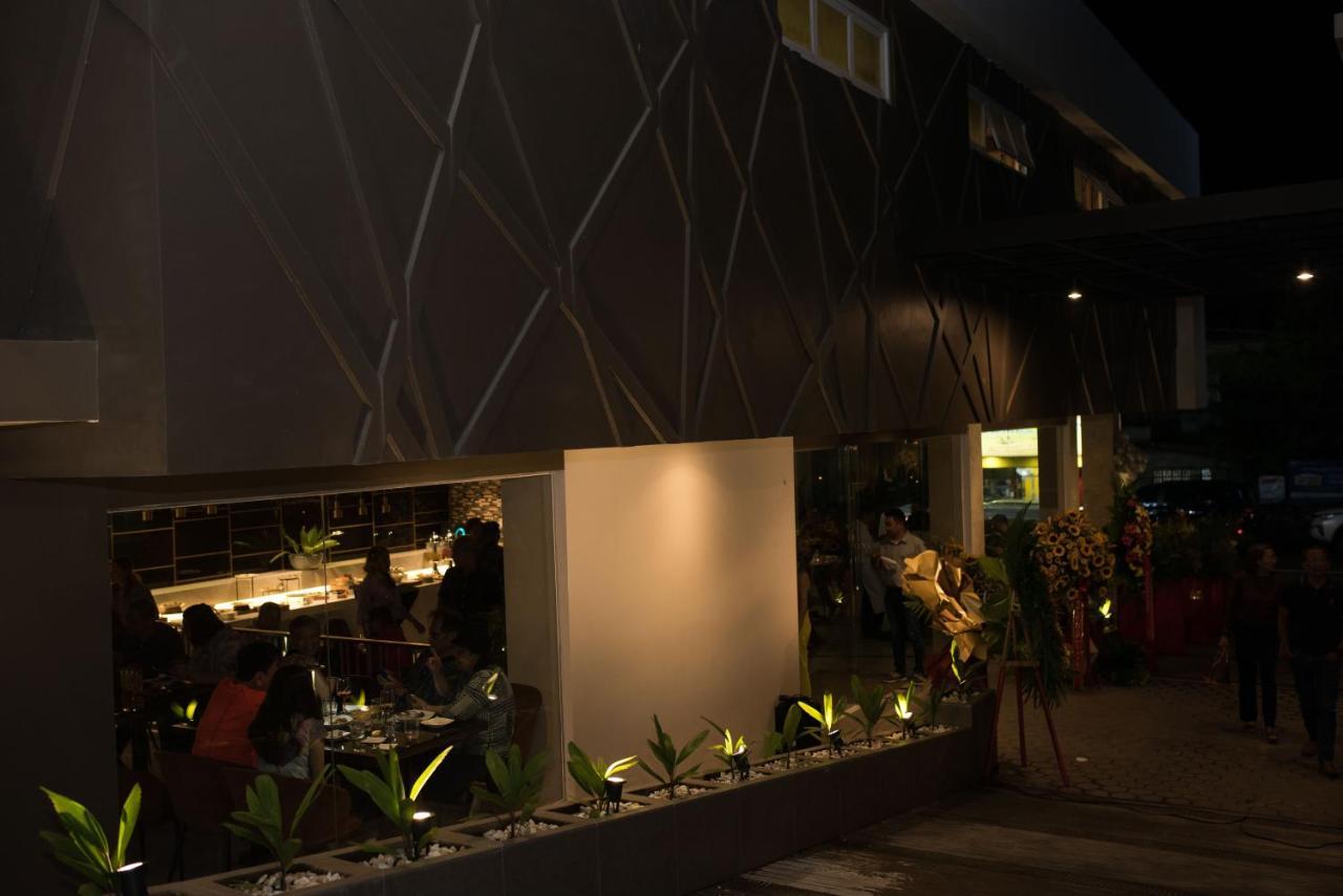 Hotel Areca Legazpi Extérieur photo