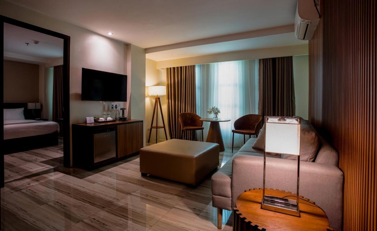 Hotel Areca Legazpi Extérieur photo
