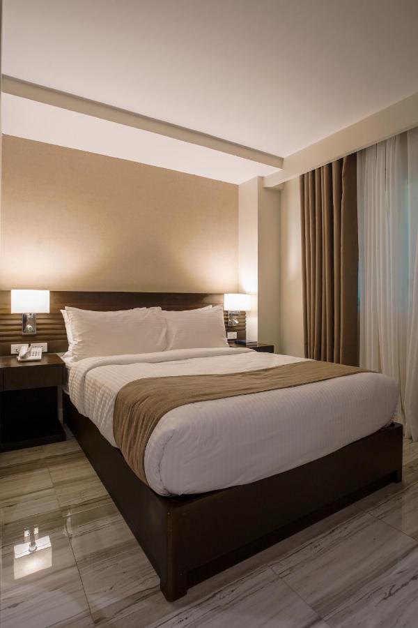 Hotel Areca Legazpi Extérieur photo