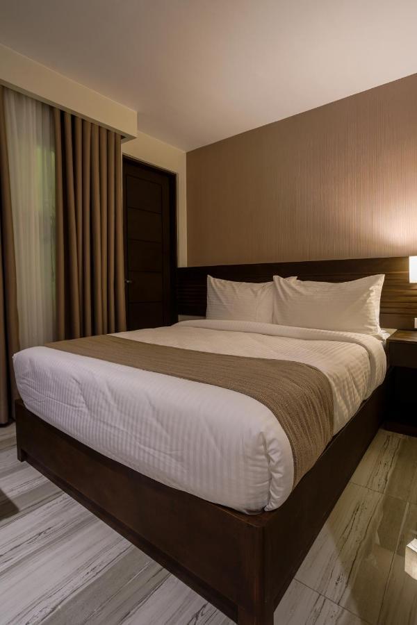 Hotel Areca Legazpi Extérieur photo