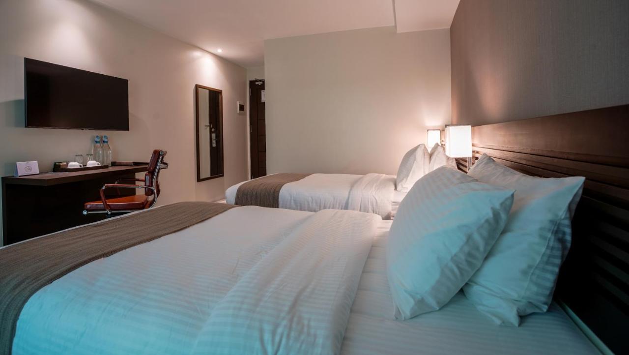 Hotel Areca Legazpi Extérieur photo