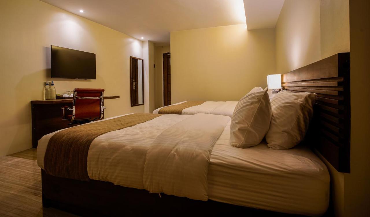 Hotel Areca Legazpi Extérieur photo