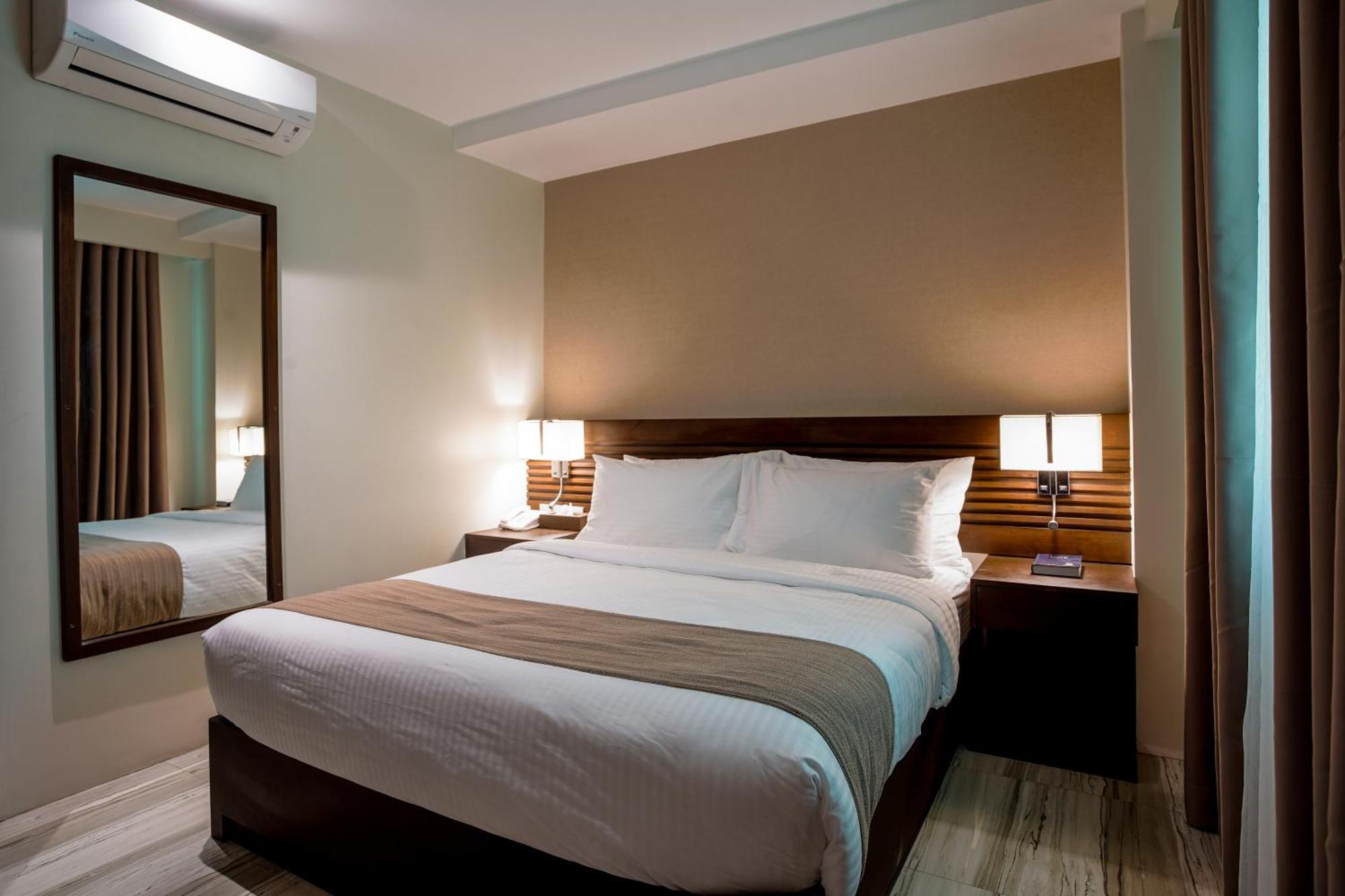 Hotel Areca Legazpi Extérieur photo